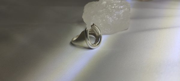 انگشتر نقره طرح نعل - تصویر 12