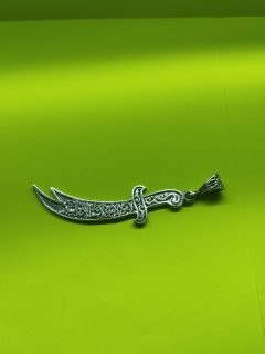 گردنبند
گردنبند نقره 
گردنبند ذوالفقار