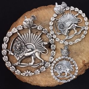 گردنبند شیر و خورشید