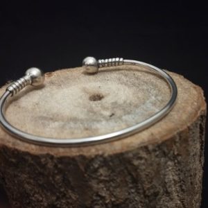 بنگل نقره گوی